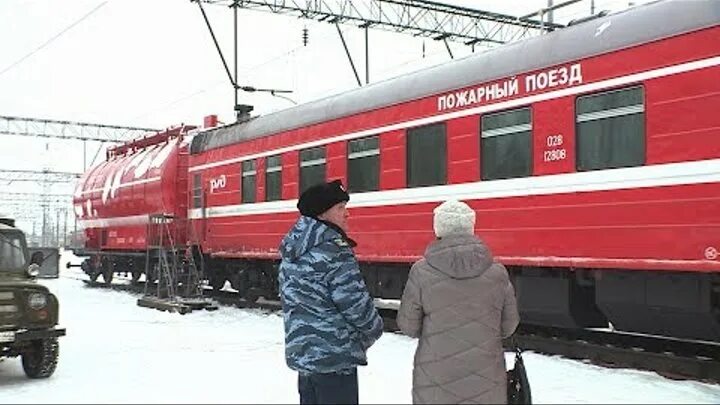 Из горящей электрички на востоке Москвы эвакуировали около тысячи пассажиров