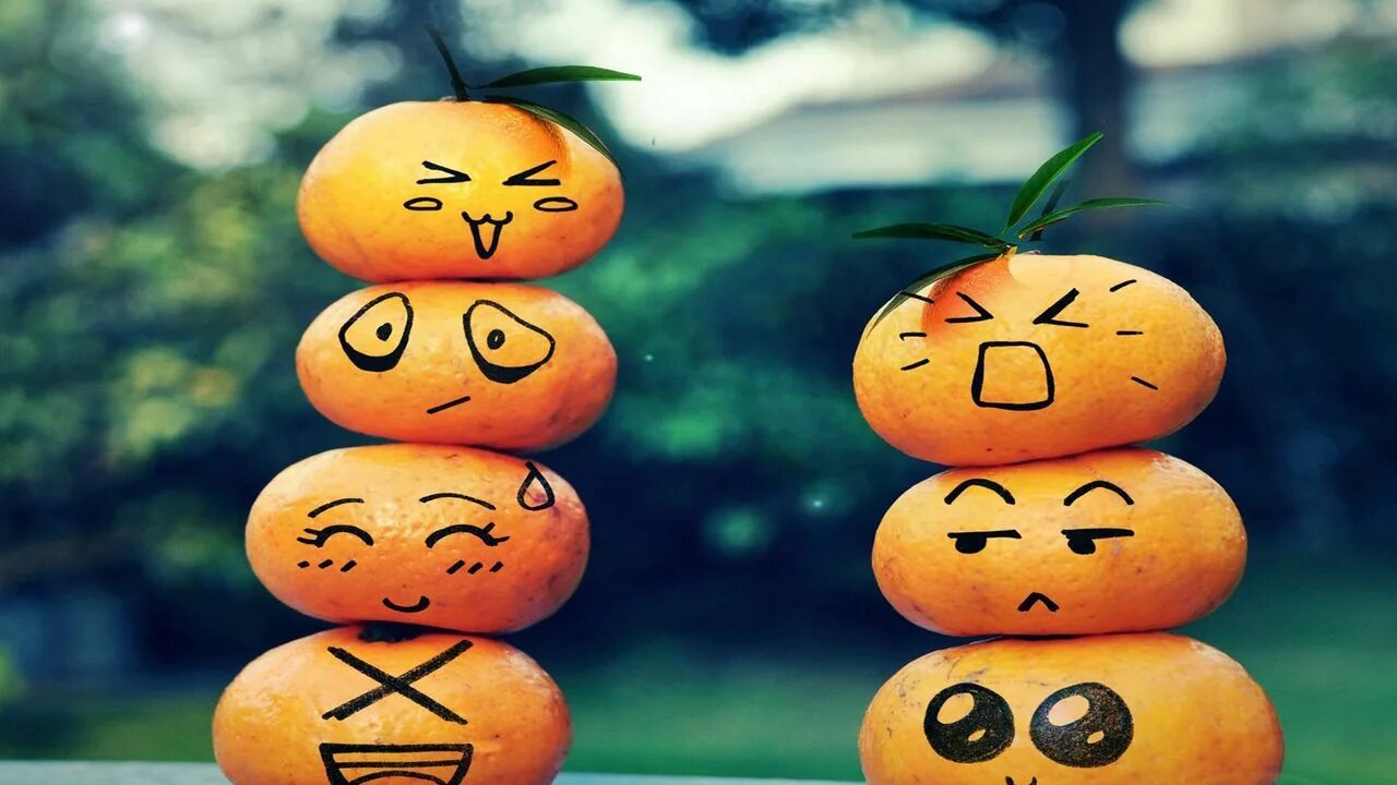 Позитивное настроение картинки прикольные смешные Wallpaper fruit, emoticons, smiley face, table, leaves, bokeh hd, picture, image