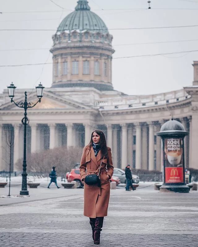 Позы для фото в питере Прогулочная фотосессия по Петербургу для @lenochka_burka . @kudagospb #kudagospb