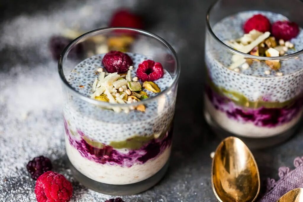 Пп десерт рецепты с фото простые Chia Pudding with Berries and Blended Oats Receita Các món sinh tố, Sinh tố bổ d