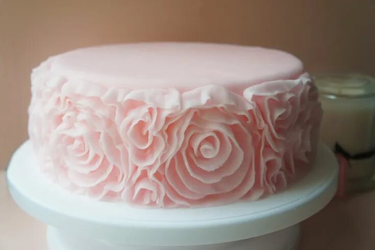 Пп кремы для оформления торта How to Make Fondant Side Ruffle Roses Fondant cakes, Rose cake tutorial, Cake de