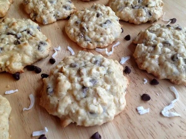 Пп печенья рецепты с фото Coconut Oatmeal Chocolate Chip Cookies with Greek Yogurt - Juggling with Julia O