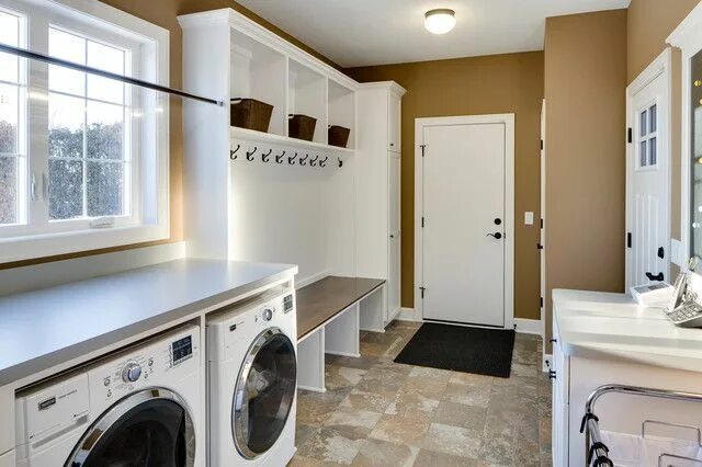 Прачечные комнаты в частном доме фото Multipurpose Mudroom Area - First Floor Laundry Room Ideas Laundry room bathroom