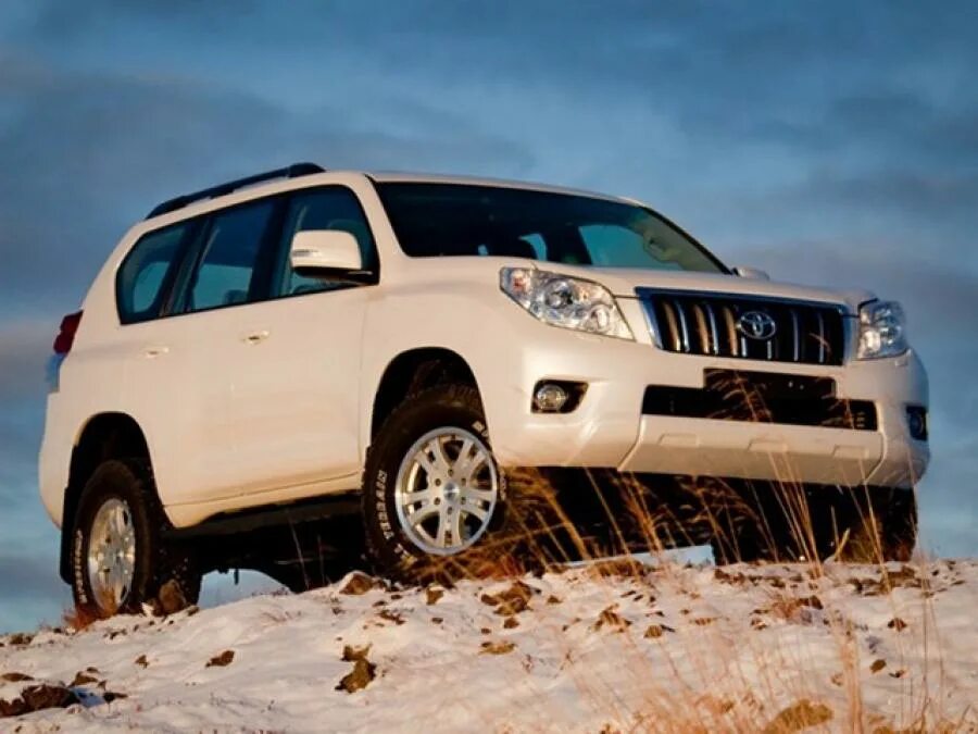 Прадик машина фото Arctic Trucks Toyota Land Cruiser Prado AT33 в кузове J150, выпускаемого с 2009 