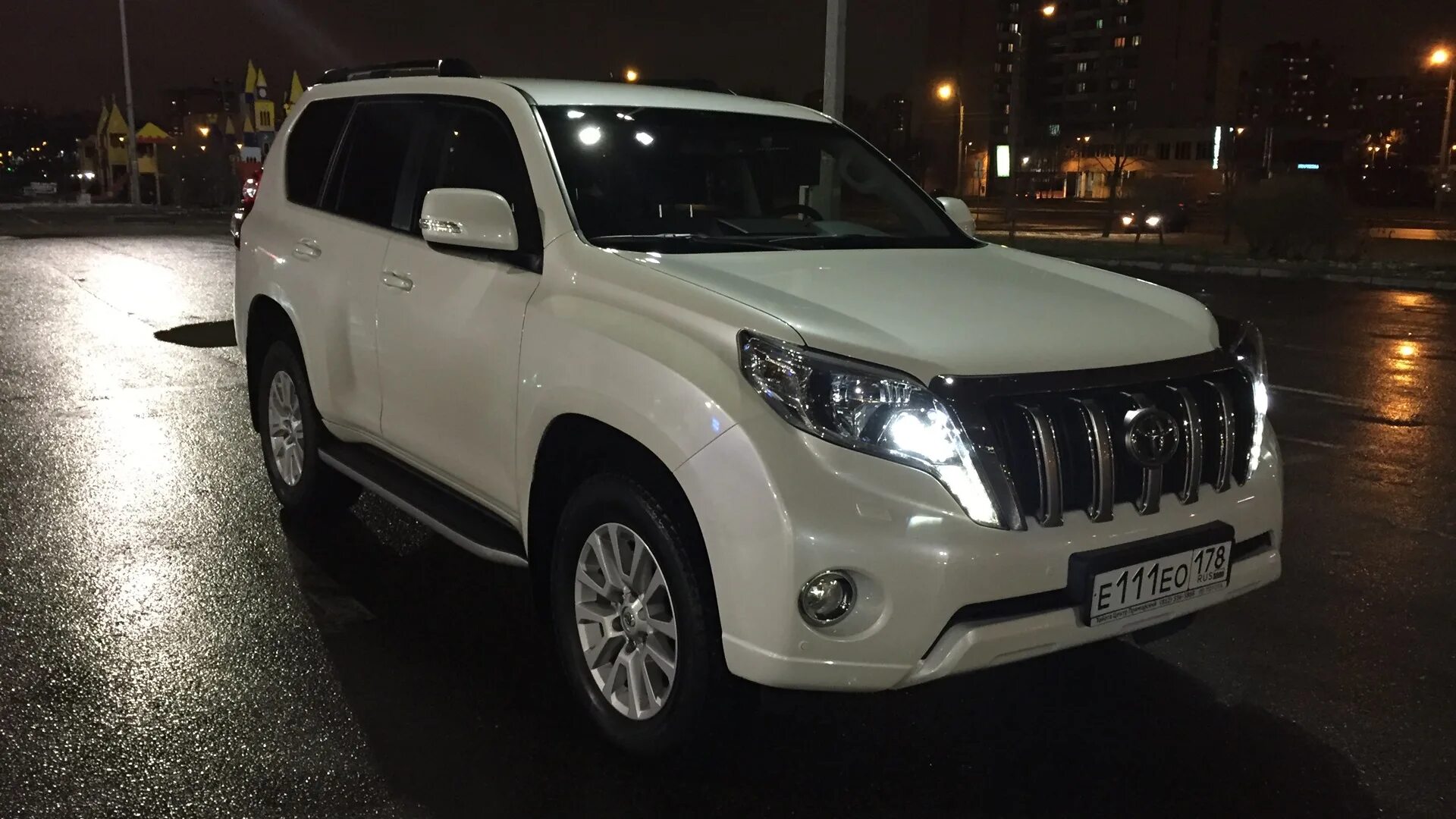 Купить Стекло лобовое Toyota LAND Cruiser Prado 2009- (GRJ150), переднее в Благо