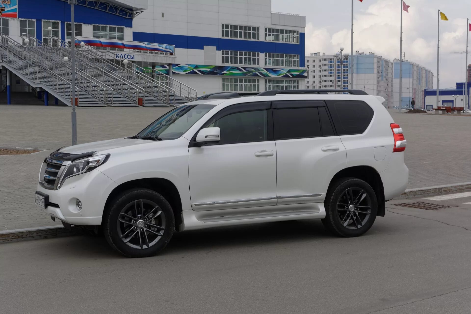 Прадо на 20 дисках фото Переобулся на летние колеса R20 - Toyota Land Cruiser Prado 150-series, 4 л, 201