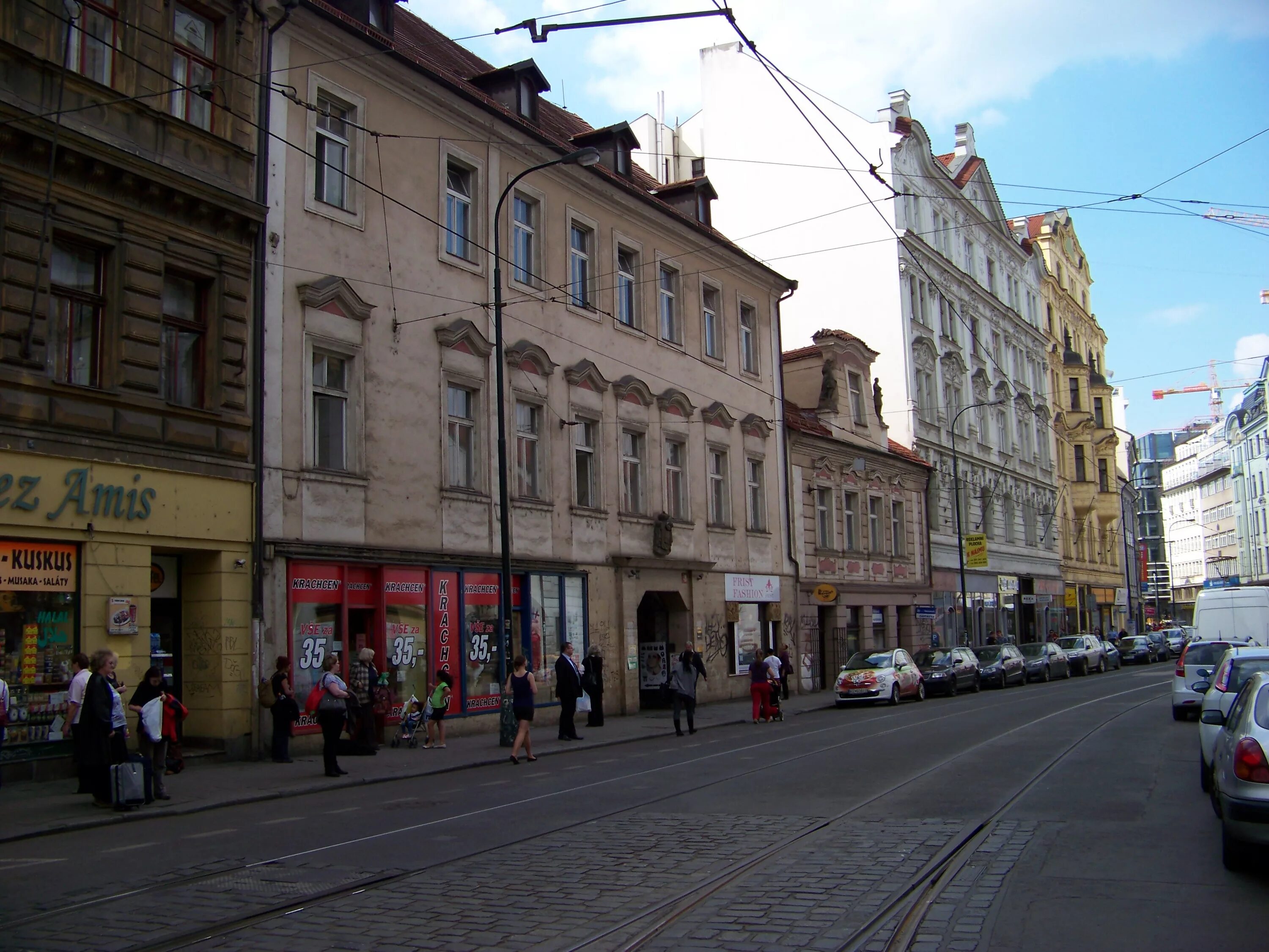 Прага ул советской армии 127 фото File:Nové Město, Spálená 17 - 23.jpg - Wikimedia Commons