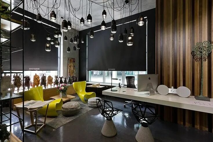 Практика современного дизайна Sergey Makhno’s Office and Showroom Home Adore Office design, Office interiors, 