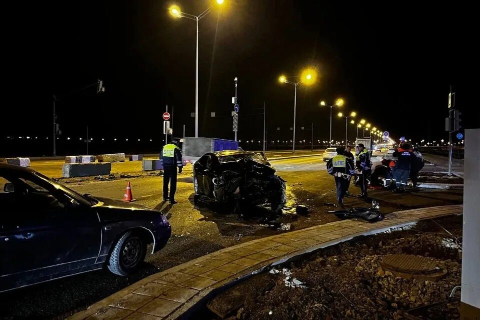 Пранк фото авария ночью Один погиб, у второго травмы: в Екатеринбурге в смертельном ДТП столкнулись BMW 