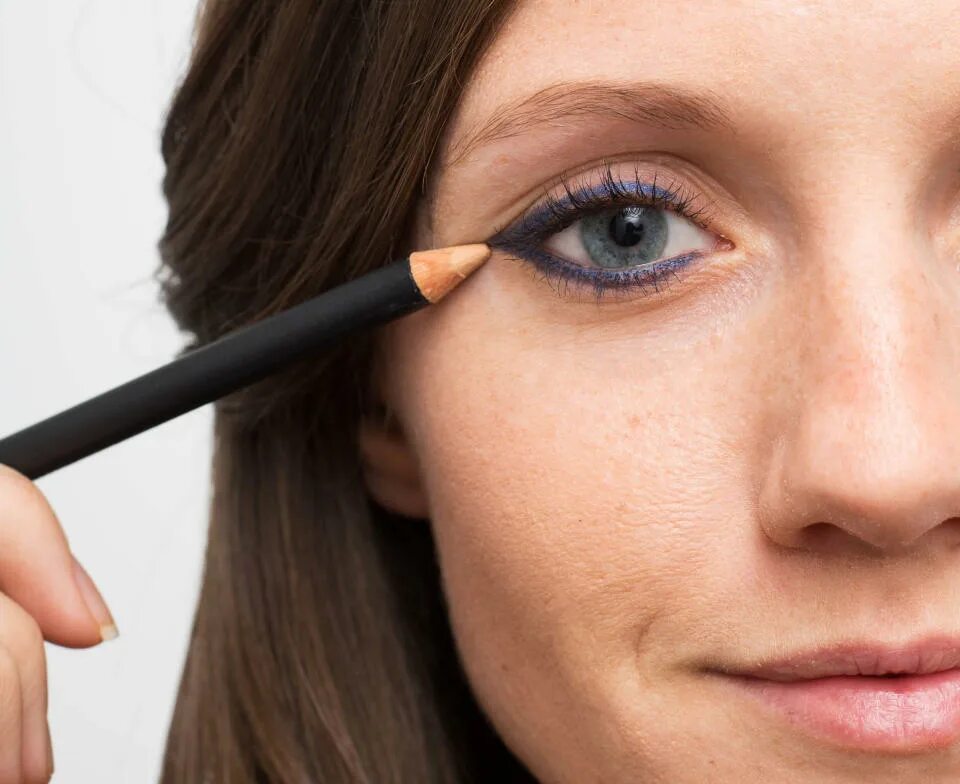 Правильно подведенные глаза фото 22 Genius Eyeliner Hacks Every Woman Needs to Know