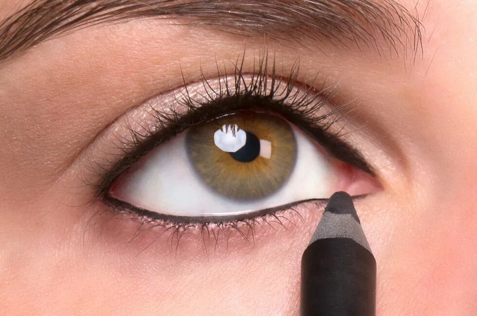 Правильно подведенные глаза фото How to Tightline Eyes Astuce maquillage, Eyeliner, Comment appliquer du mascara