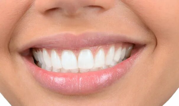 Правильные зубы фото Up Close Smile Изображения: просматривайте стоковые фотографии, векторные изобра