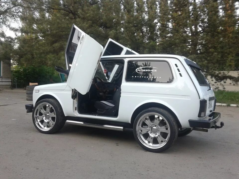 Правильный тюнинг нивы установка ламбо) - Lada 4x4 3D, 1,7 л, 2010 года тюнинг DRIVE2