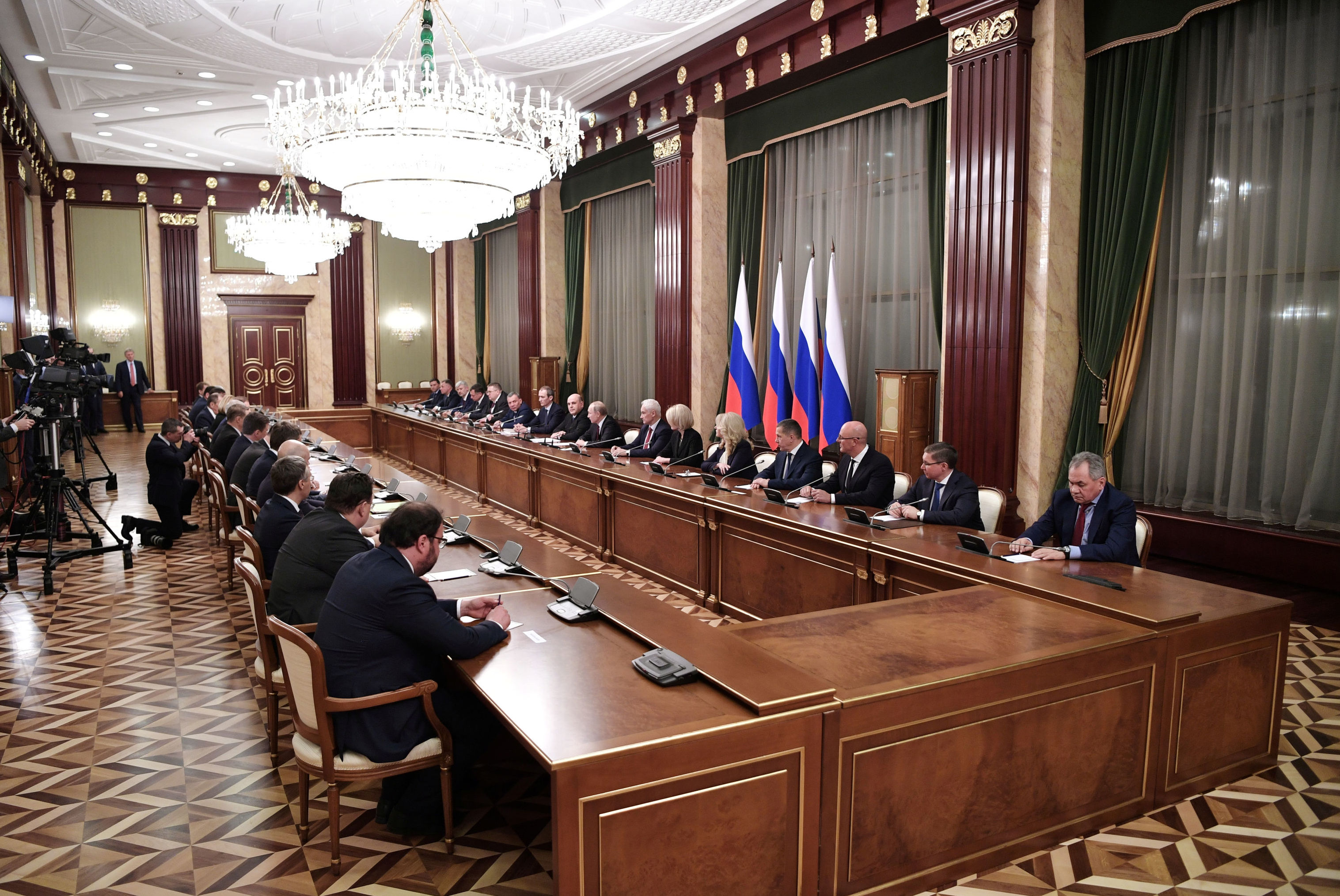 Правительство россии фото File:Meeting with Government members1.jpg - Wikimedia Commons