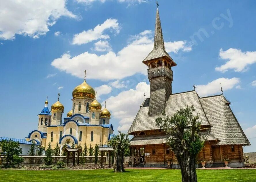 Православные храмы фото названия Церковь св. мученицы Кириякии. Деревянная соседка русского храма на Кипре - Дост