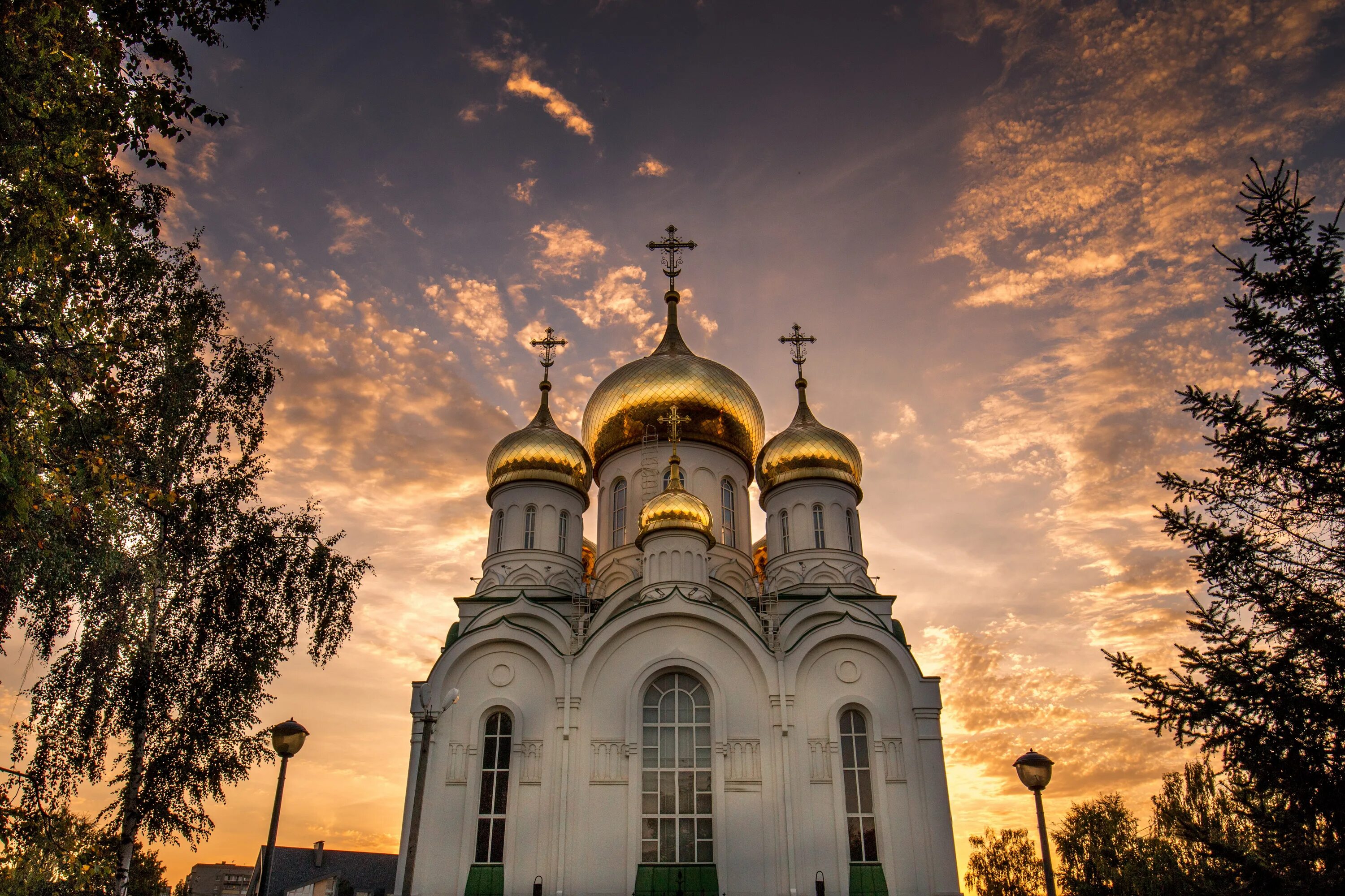 Православные храмы фото названия Медиатека Экзегет. Название произведения: Кантига 169 "Церковь в Аррейшаке наход