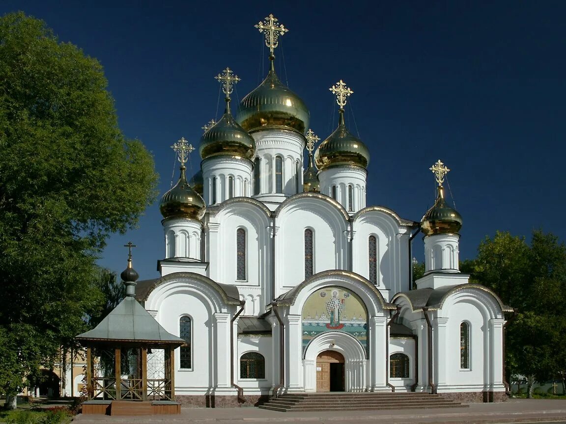 Православные храмы фото названия Nikolsky Womens' Monastery in the town of Pereslavl Zalessky Cathedral, Church, 