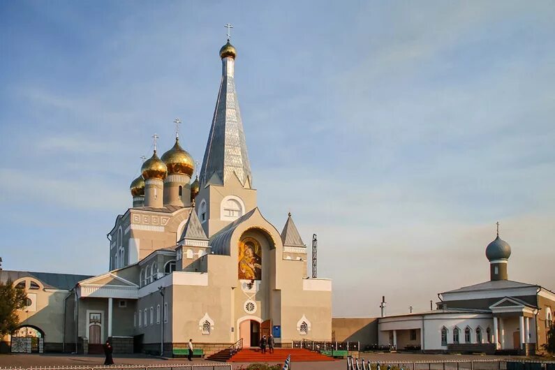 Православные храмы в казахстане фото и название On the eve of Great Victory Day, the clergy of Almaty, led by Metropolitan Alexa