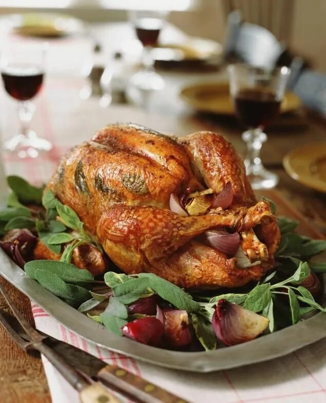 Праздничная индейка фото How to indulge without going overboard on Thanksgiving Roasted turkey, Turkey re