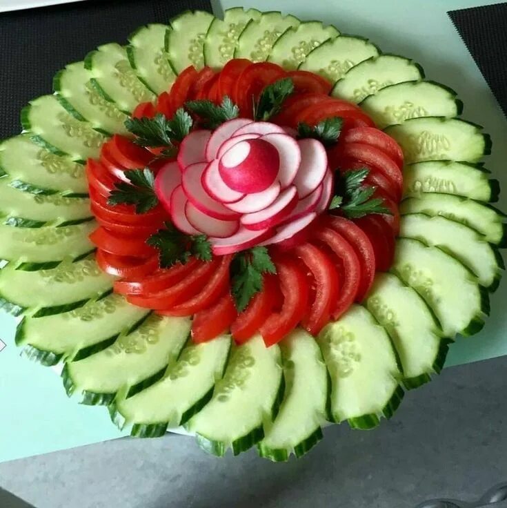 Праздничная нарезка овощей фото Pin on кухня Amazing food decoration, Creative food, Food crafts