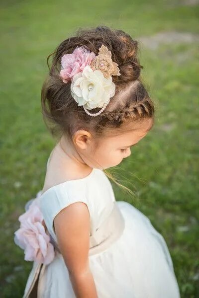 Праздничная прическа девочке на короткие волосы Pin by Anika Laaser on Hochzeit Flower girl hairstyles, Wedding hairstyles for g