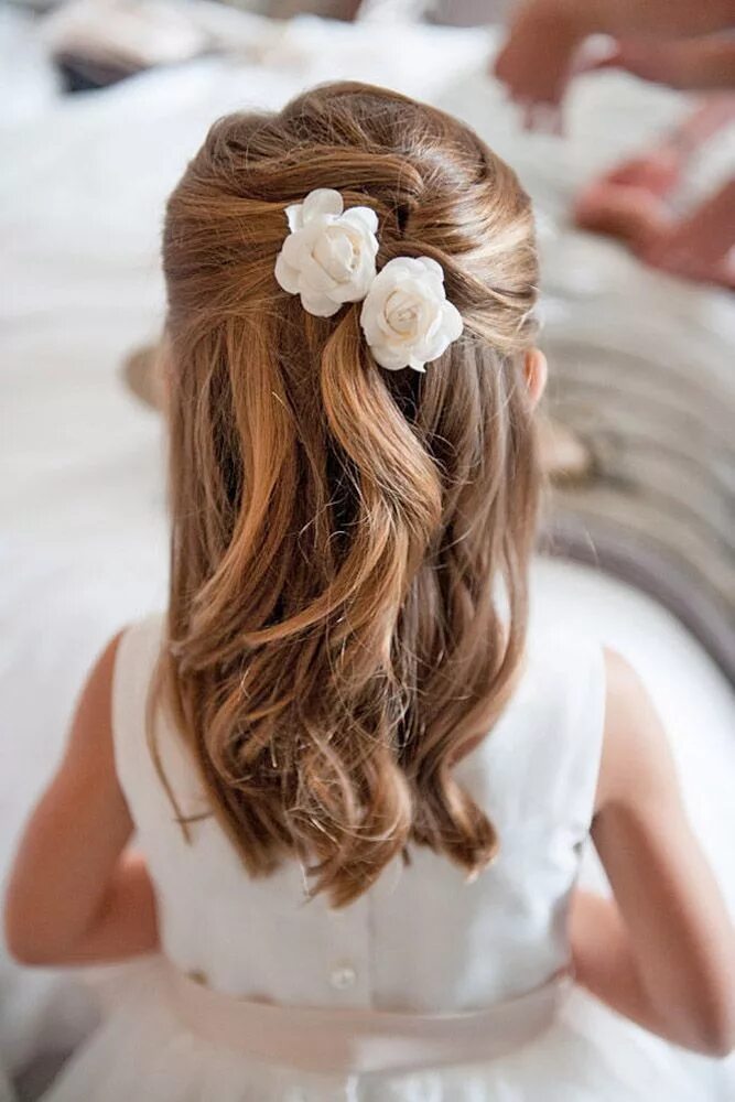 Праздничная прическа для девочки на длинные волосы Pin on Wedding Hairstyles & Updos