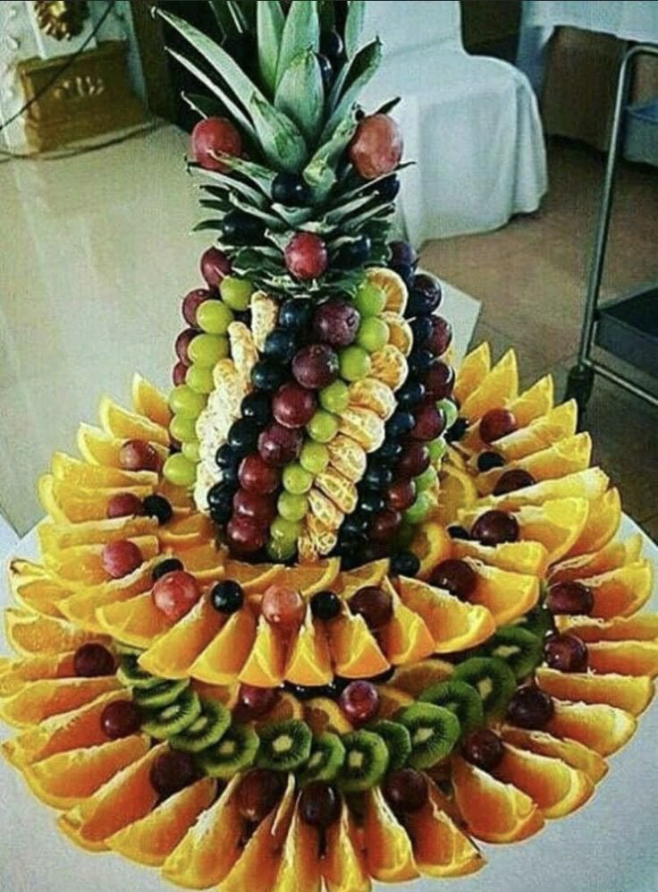 Праздничное оформление фруктов фото Pin on Platter ideas in 2024 Fruit buffet, Fruit platter designs, Food carving