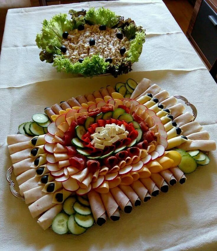 Праздничное оформление закусок фото Pin on nové Food displays, Catering food displays, Amazing food decoration