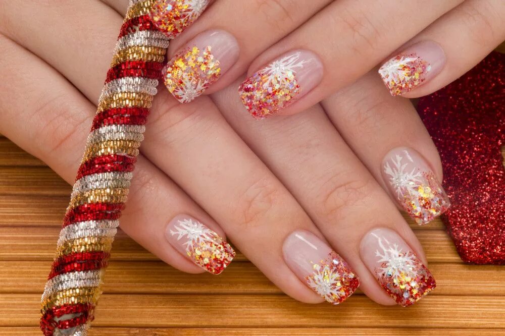 Праздничные ногти фото Resultado de imagem para unhas para primeiro dia de aula Red and gold nails, Nai