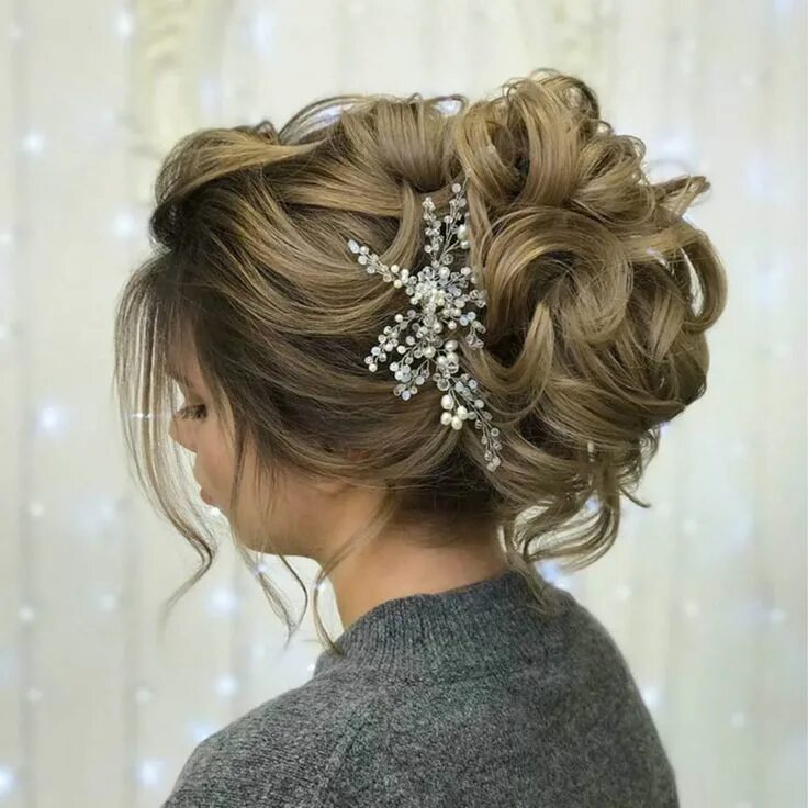 Праздничные прическа средний волос фото Chignon Mariage Invitée I 63 Idées Coiffures Mariée Chignon mariage invitée, Cou