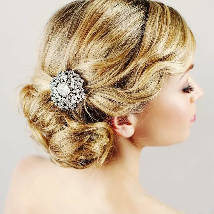 Праздничные прически 20 Gorgeous Wedding Hairstyles From Pinterest Wedding hair accessories, Beautifu