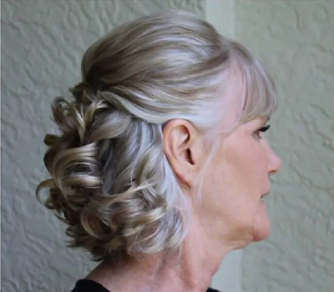 Праздничные прически для женщин 50 Página não encontrada ⋆ De Frente Para O Mar Mother of the groom hairstyles, Mot