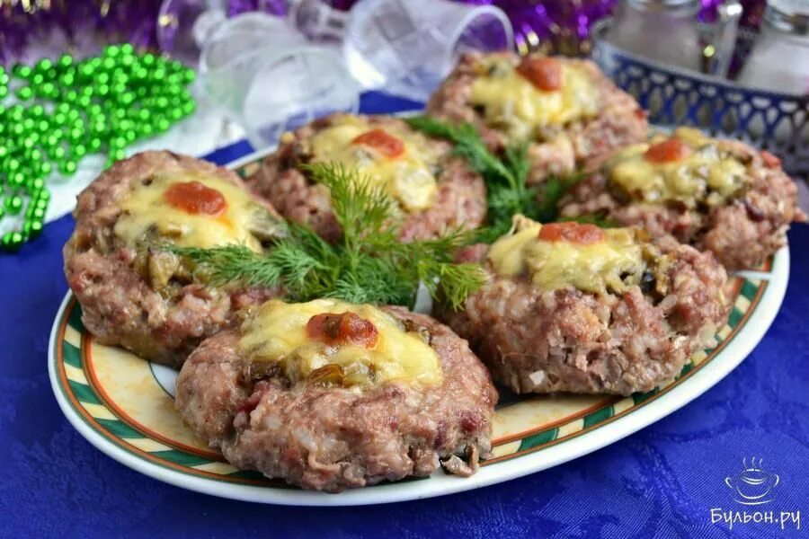 Праздничные рецепты из фарша с фото Мясные ватрушки Рецепт Мясо, Грибы, Приятного аппетита