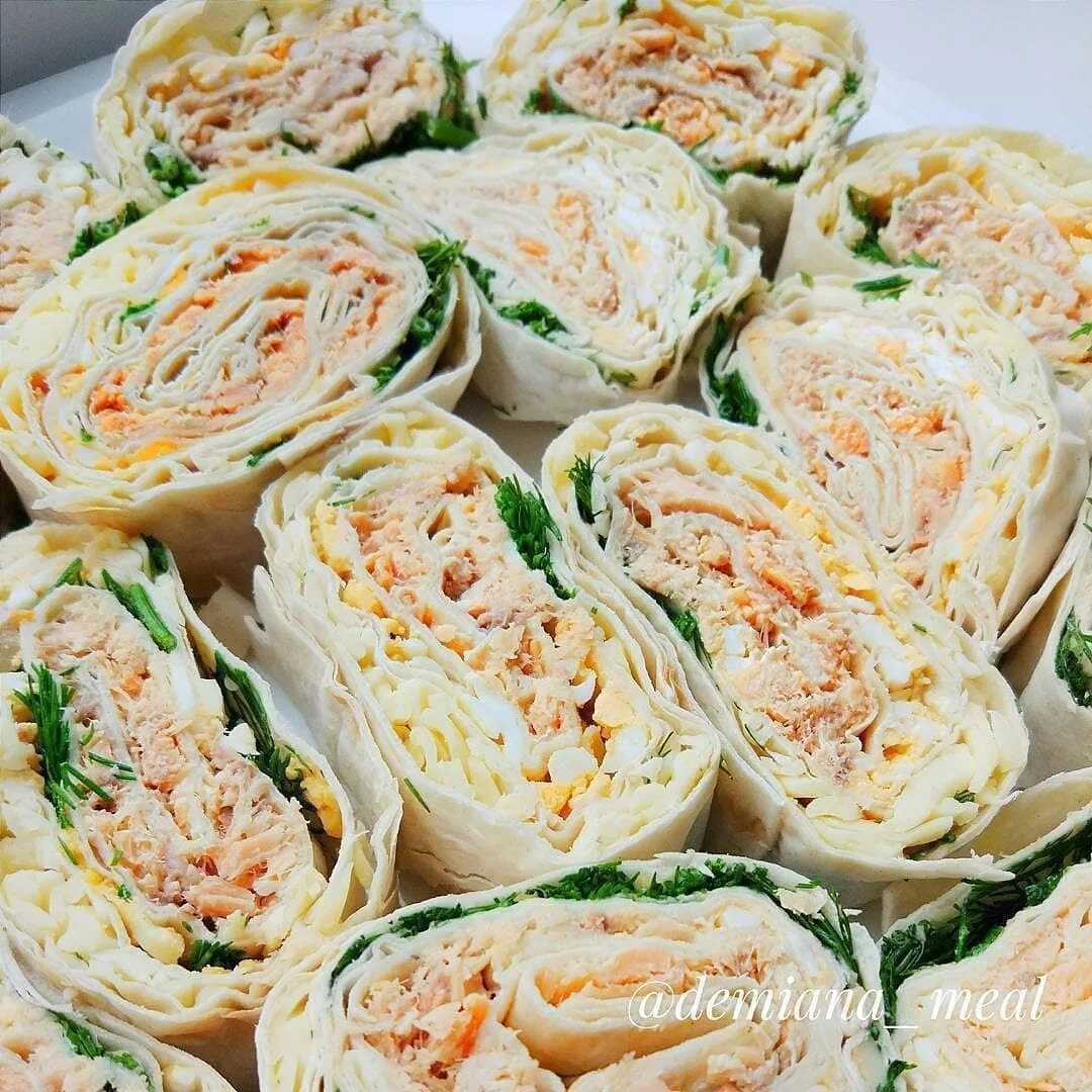 Праздничные рулеты из лаваша с фото Картинки ВКУСНЫЕ РЕЦЕПТЫ ЗАКУСОК ИЗ ЛАВАША