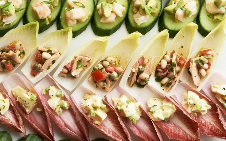 Праздничные закуски фото Martha Stewart's No-Labor Appetizers Salad bite, Appetizers, Healthy appetizers