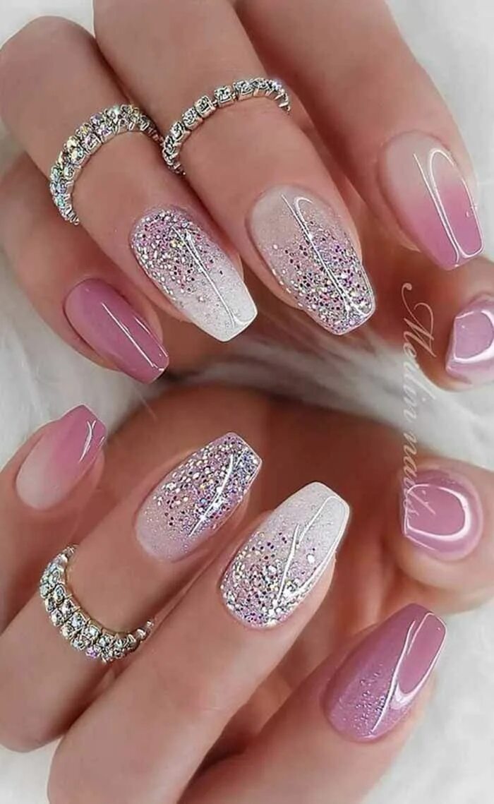 Праздничный дизайн ногтей фото Pin on ногти дизайн Stylish nails, Short acrylic nails designs, Nail designs gli