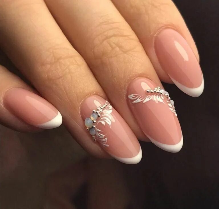 Праздничный френч на ногтях фото новинки Pin by Paula Paula on wedding nail Nails, Wedding nails, Elegant nails