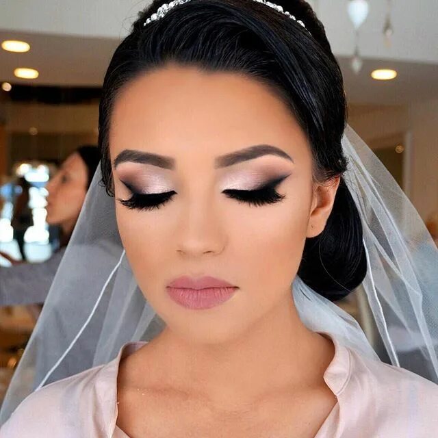 Праздничный макияж Bridal glam ✨ skin prep: #benefit moisture cream and #drbrandt pores no more ✨ #