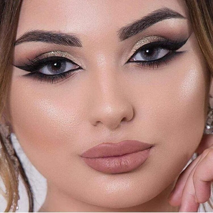 Праздничный макияж глаз Pinterest Макияж smokey eyes, Макияж для глаз, Макияж глаз для свадьбы