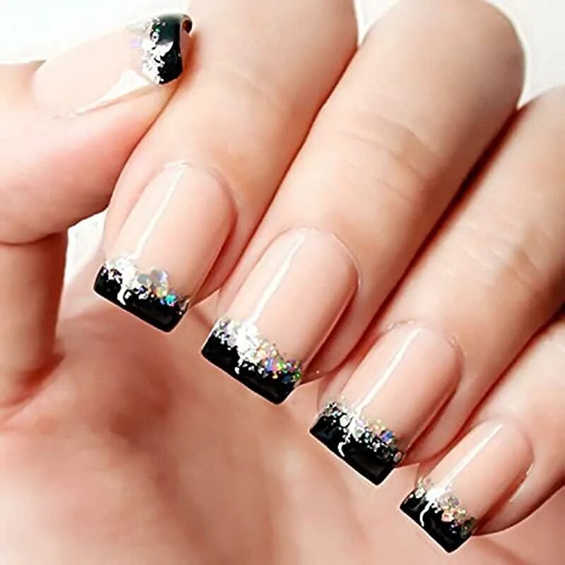 Праздничный маникюр на квадратные ногти фото Amazon.com: Black And Silver Nails