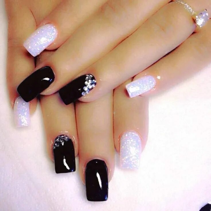 Праздничный маникюр на квадратные ногти фото 69 Beautiful Black And White Nail Designs For Classic Look Nails, Pretty nails, 