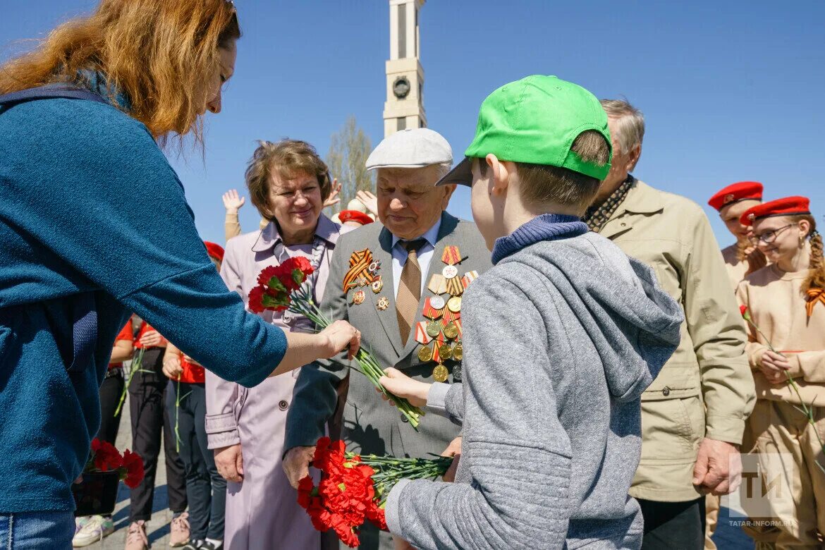 Праздник 9 мая фото Бессмертный полк", парад во дворах и салют над рекой: что ждет казанцев в День П