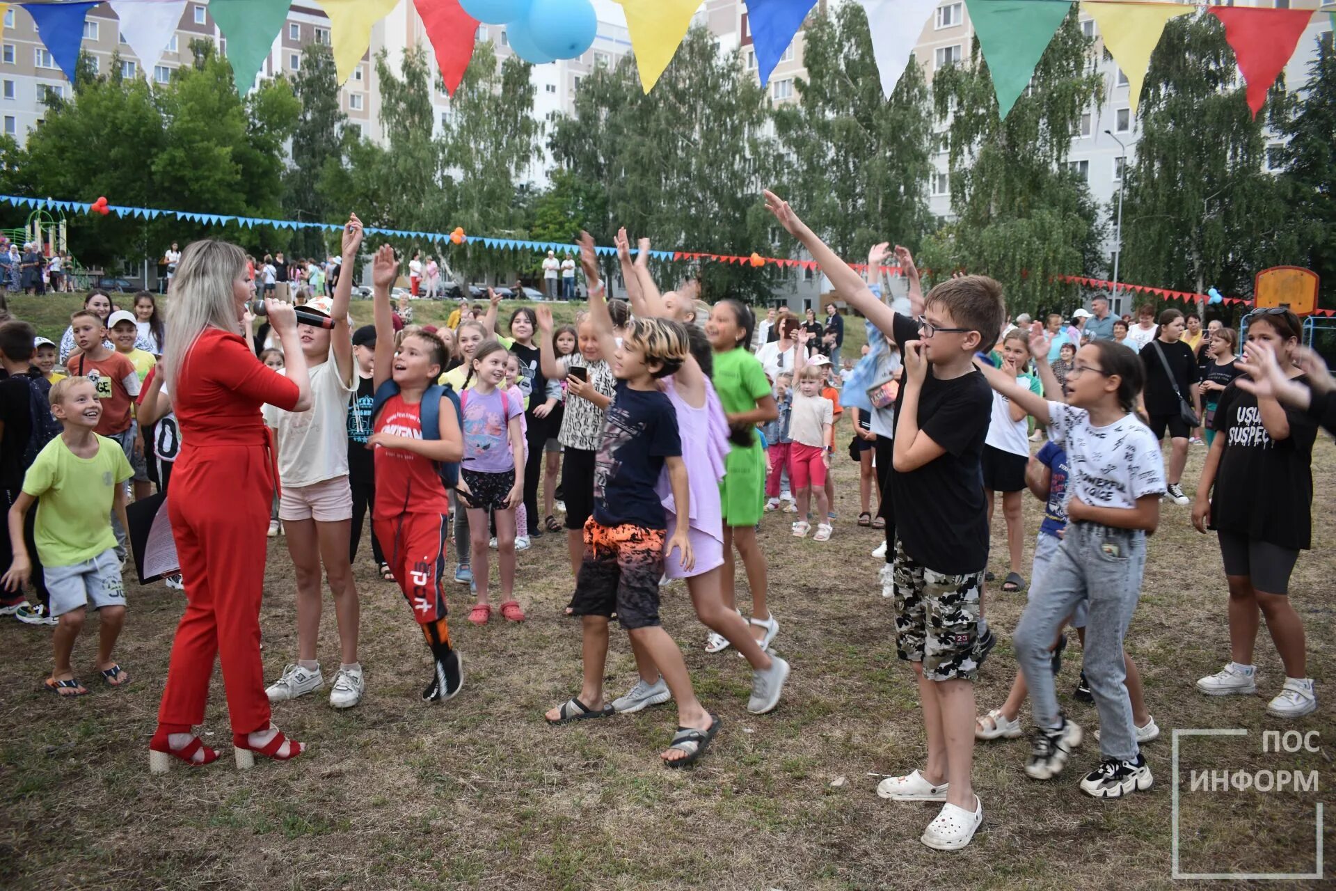 Праздник двора фото Добрый праздник "День двора" во втором микрорайоне