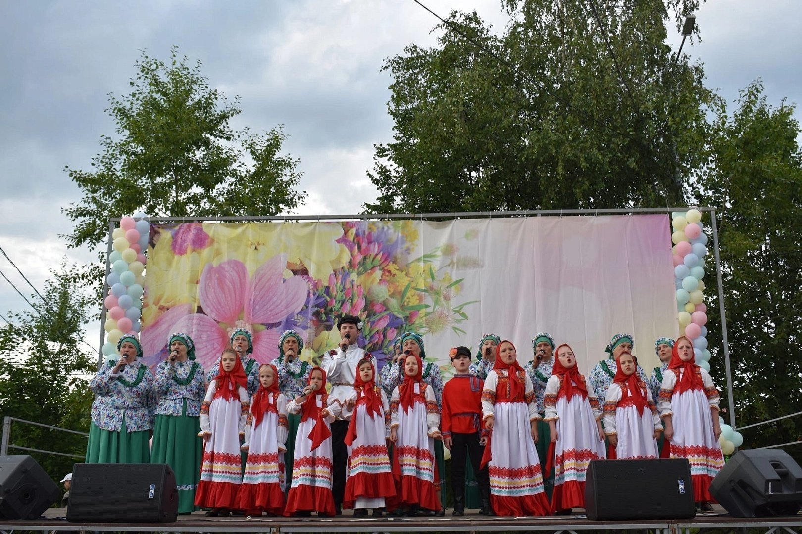 Праздник села фото И вновь настал день, когда в село пришёл праздник