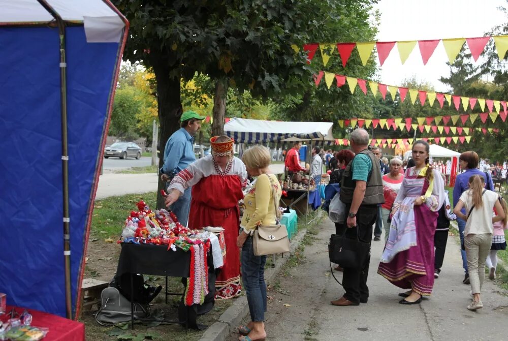 В кругу любимых и родных" - Муниципальное бюджетное учреждение Федоровский район