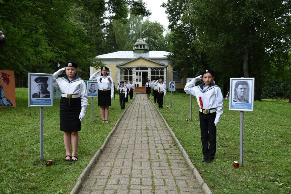 Праздник вмф на плещеевом озере фото День ВМФ в Переславле