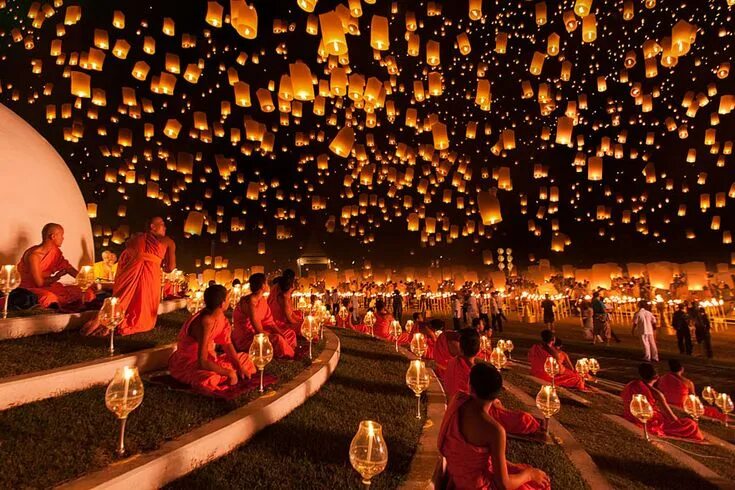 Праздники мира фото 33 Breathtaking Photos from 2013 Sony World Photography Awards Floating lantern 