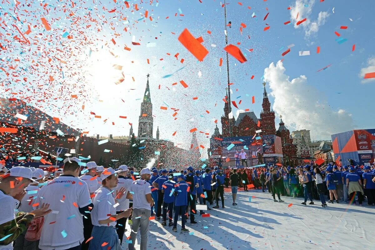 Праздники россии фото Отдых в Москве в июне: куда сходить и что посмотреть