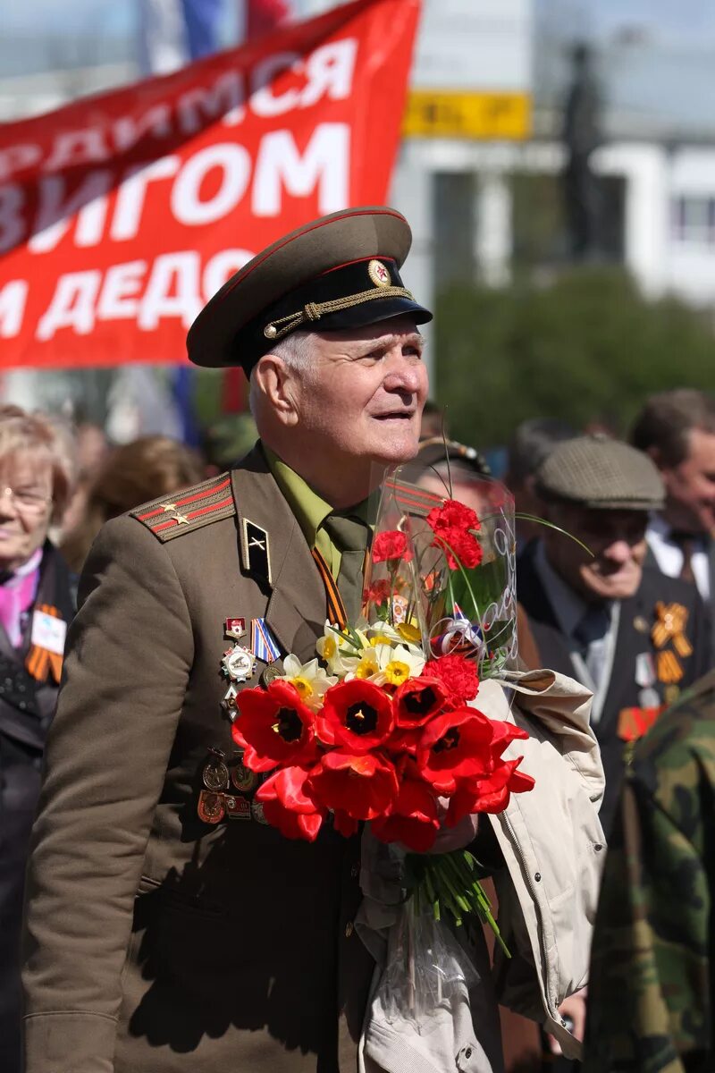 Празднование 9 мая фото Военная техника и ветераны Вооруженных сил РФ впервые участвовали в Параде Побед