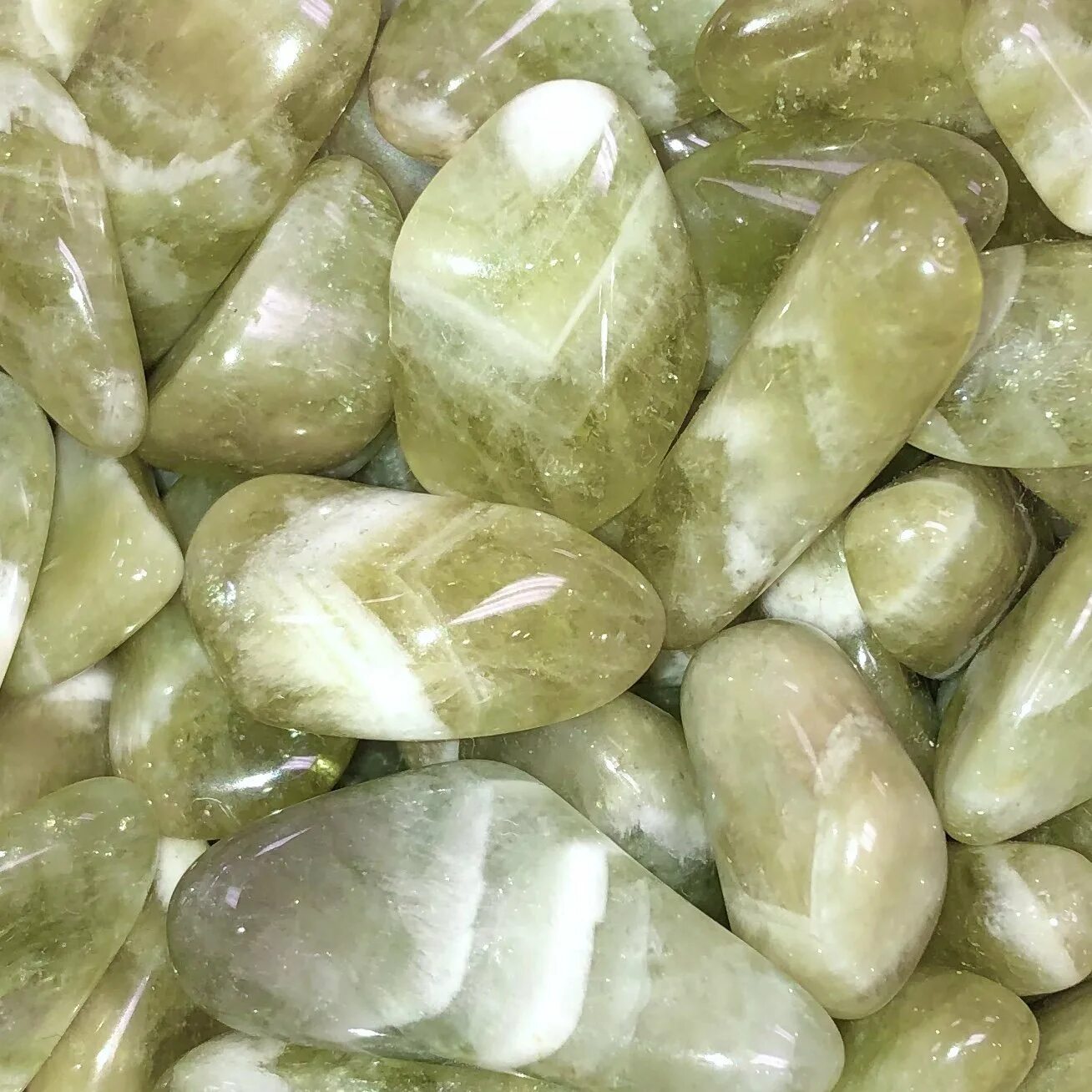 Празиолит камень фото Prasiolite Crystal Hot Sale podlokot.ru